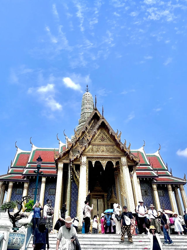 Exploring the Majestic Grand Palace in Bangkok! 🌟