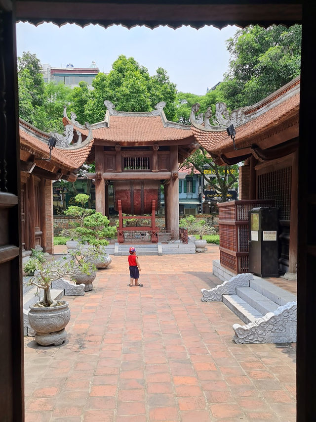 Temple of Literature, Khue Van