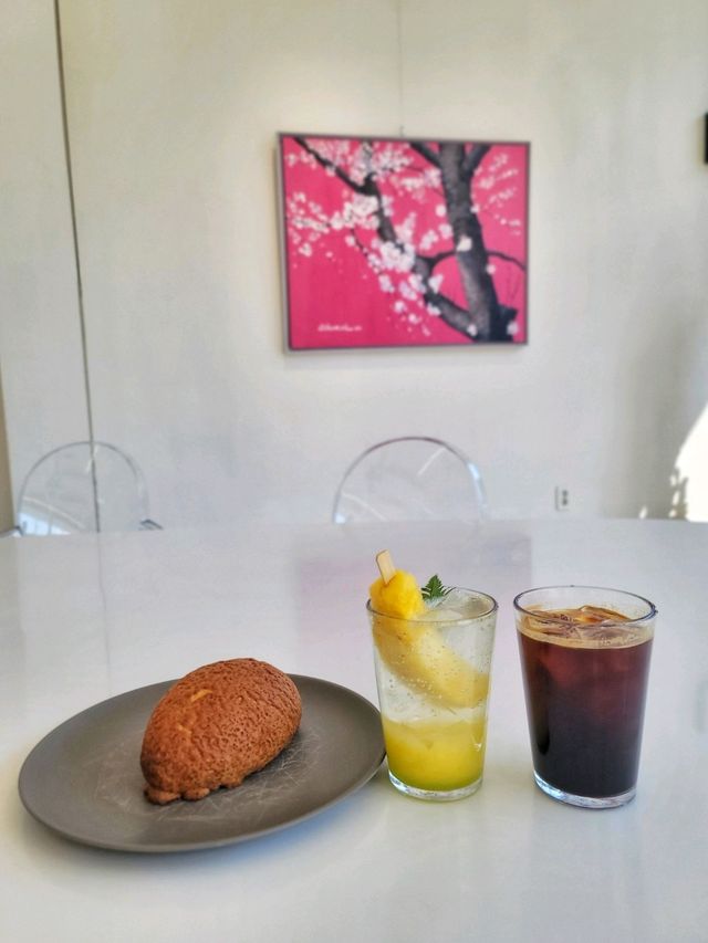 현시각 수국도 라벤더도 다 볼수 있는 양산카페💜