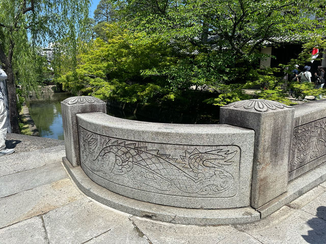 岡山・倉敷。美観地区、倉敷川の『くらしき川舟流し』