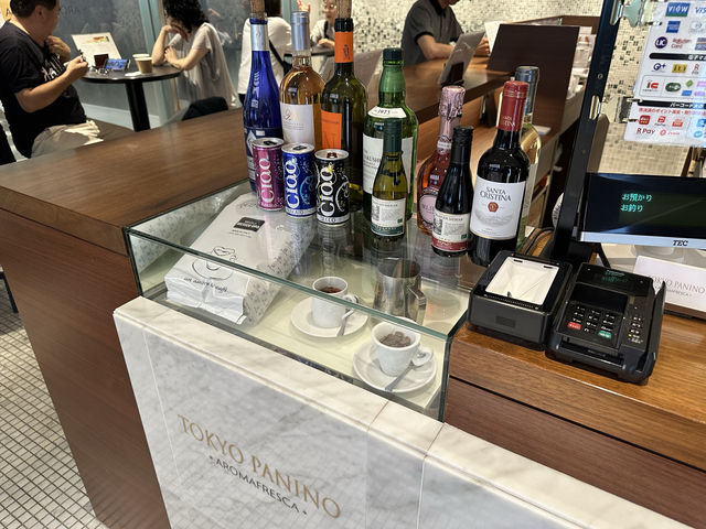 東京・東京駅。グランスタ東京『東京パニーノ アロマフレスカ(TOKYO PANINO AROMAFRESCA)』