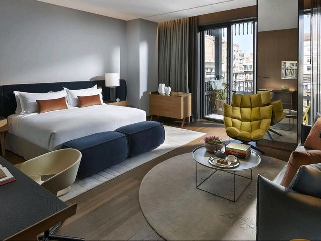 Luxury Stay at Barcelona