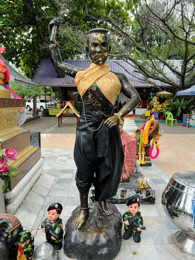 วัดศาลาลอย นครราชสีมา