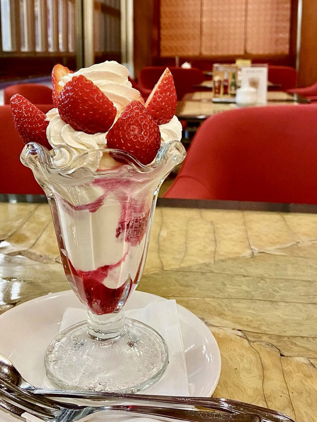 그림같은 파르페와 푸딩, 🍓옛 킷사감성을 느껴볼 수 있는 도쿄 카페추천 💕