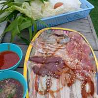 ตลาดใหญ่มาก มาร์เก็ต