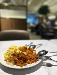 Buffet breakfast before departing 😁