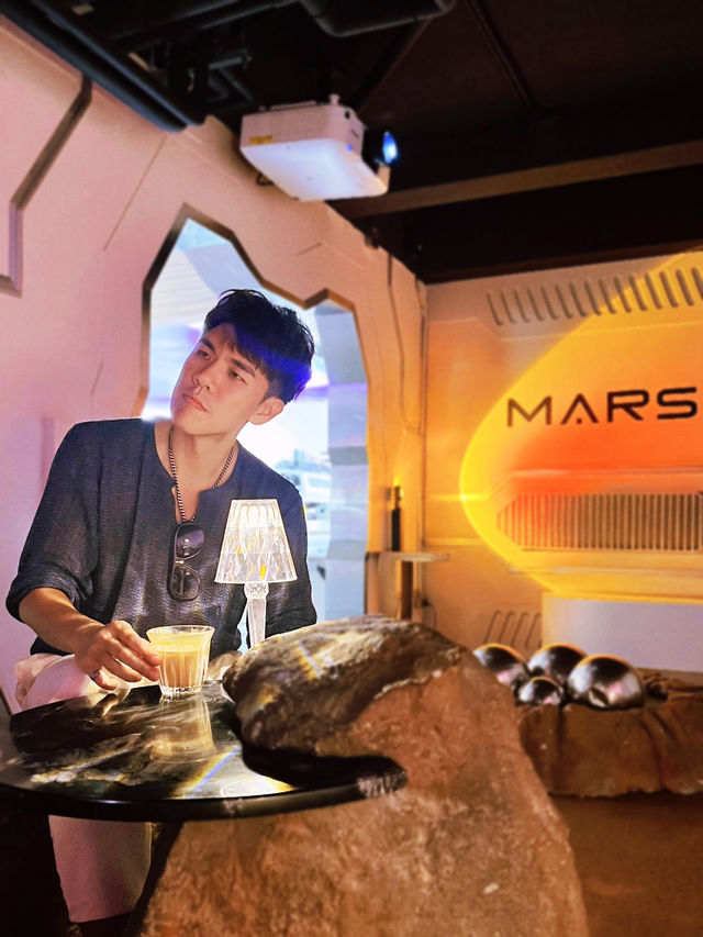 MARS | 泰國清邁古城火星網紅打卡咖啡廳Cafe