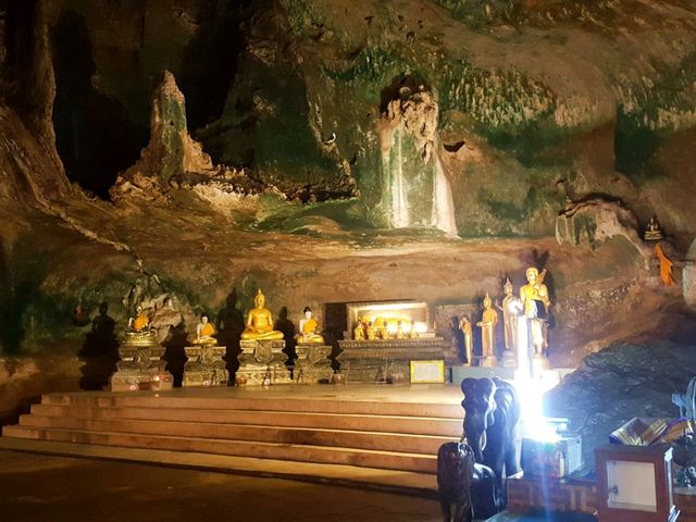 วัดสุวรรณคูหา จ.พังงา