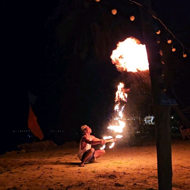 บ้านเกาะเตียบ (Baan Koh Teab)