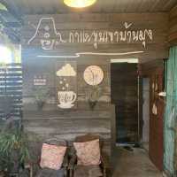 หลังเขา Cafe & Homestay