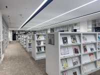 📚 桃園市立図書館 - 知識とエンターテイメントの交差点🖍️