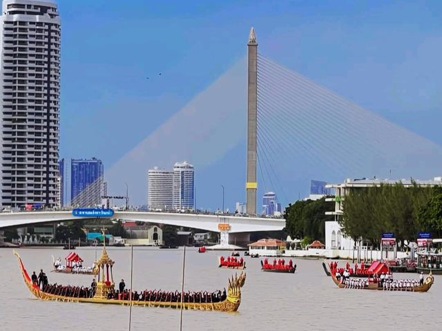 พามาชมการซ้อมขบวนเรือพระราชพิธี
