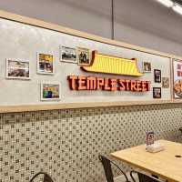  A Taste of Hong Kong at Temple Street 