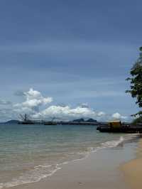 เดินเล่นริมหาทับแขก 🏝️ กระบี่