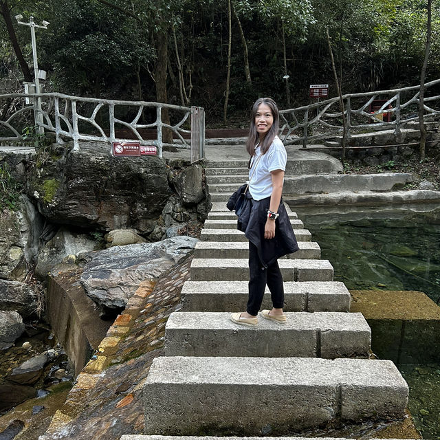 Anhui-Huangshan Emerald Valley