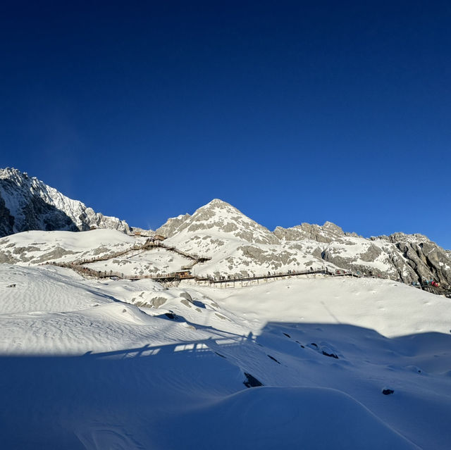 ภูเขาหิมะมังกรหยก Jade dragon snow mountain 🏔️🗻