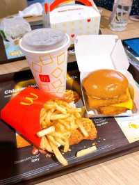 Let’s Makan at McDonald Ridout Garden