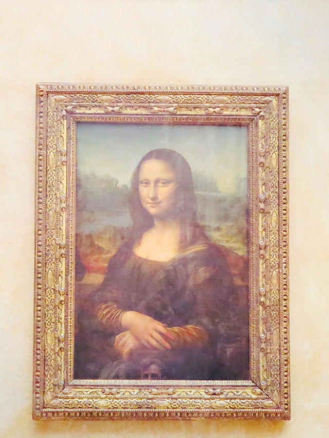 【フランス:パリ】世界一の美術館とも呼ばれるルーブル美術館