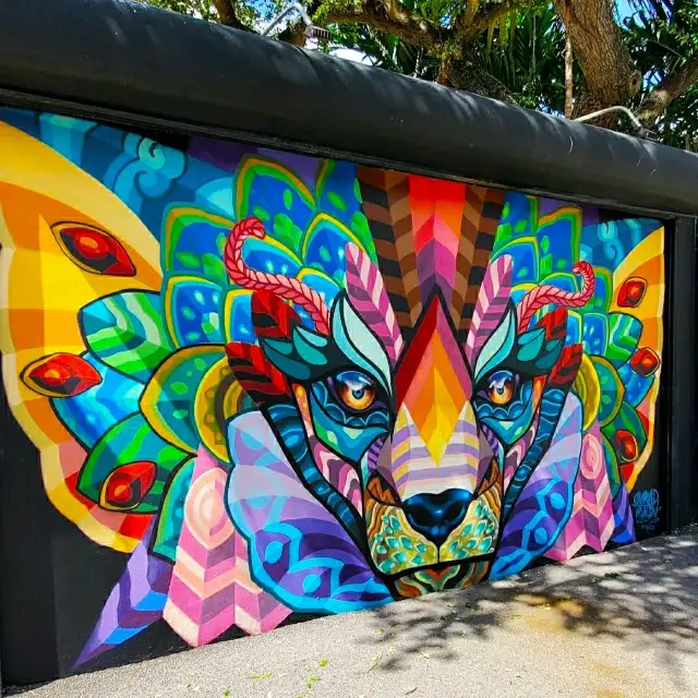 AMAZING WYNWOOD WALLS.
