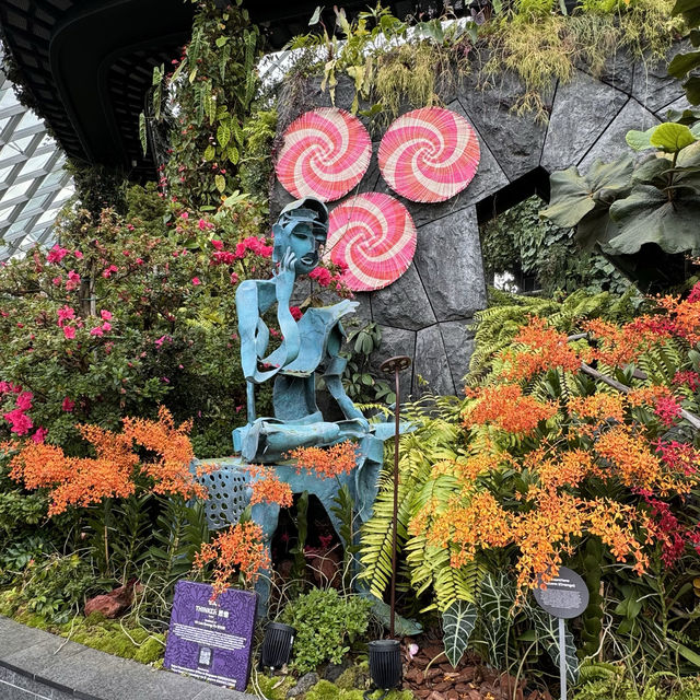 Nature's Palette: Discovering the Latest Blooms at Gardens by the Bay
