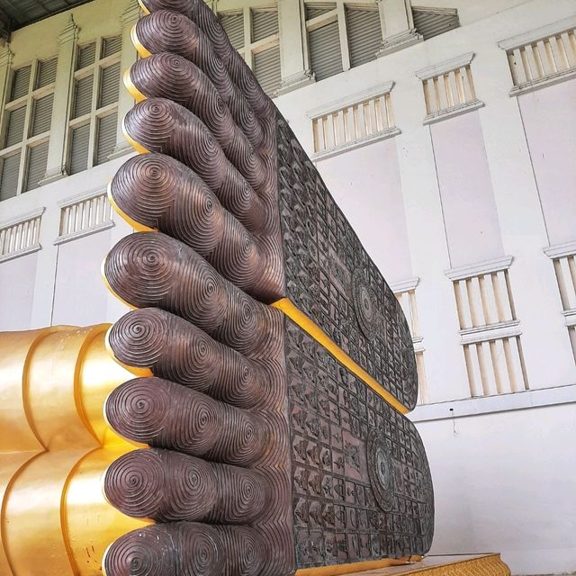 พระพุทธไสยาสน์ องค์ใหญ่เป็นอันดับ 3 ของประเทศ