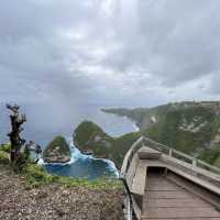เคลลิงคิง บีช (Kelingking Beach)