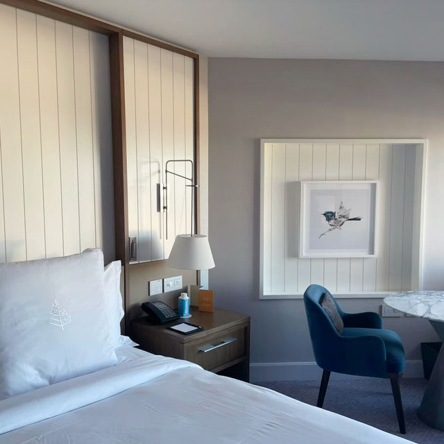 Harbor Elegance: My Luxurious Stay at Four Seasons Hotel Sydney