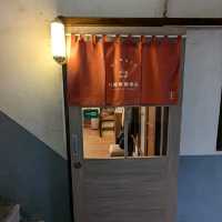 小巷中的小巷、老宅中的一戶，很有味道的：巧閣樓珈琲店小さなロフト