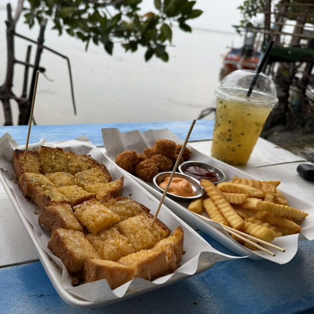 ทะเลกุยบุรี (ร้านแฟกันป๊ะ)