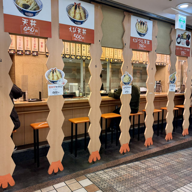 コスパ最強！エビ好き必見の天丼が食べられるお店。