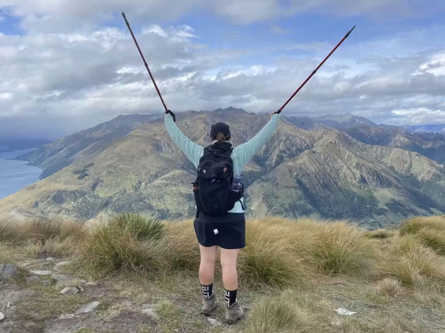 Hiking Isthmus Peak: Nature's Wonderland 