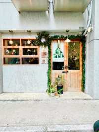 Trek Coffee Roasters คาเฟ่ลับที่น่ารักมาก 🎄
