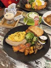 RETRO CHINESE VIBE CAFE IN SINGAPORE 