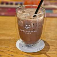 [みなとみらい]様々なチョコが楽しめるチョコレート専門店カフェ[バニラビーンズ ザ ロースタリー]