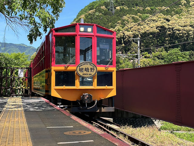 日本京都嵐山火車體驗，🚞出發～