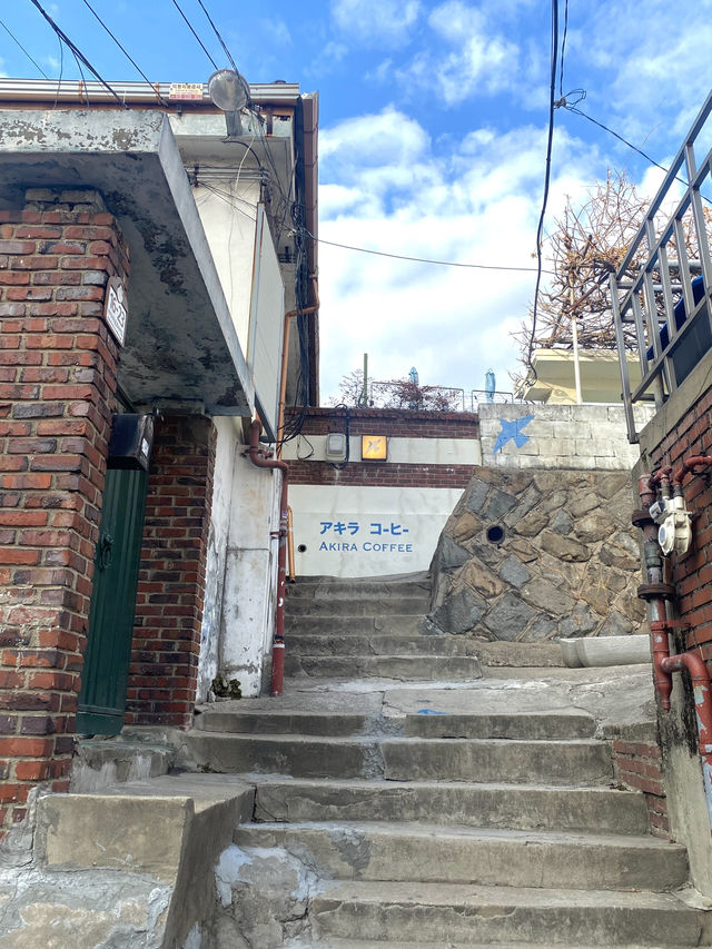 따뜻하면서 아늑한 감성을 느낄 수 있는 차이나타운 카페, 아키라카페☕️
