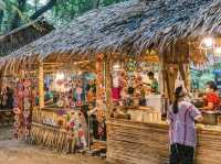 ตลาดริมธารสุดน่ารัก