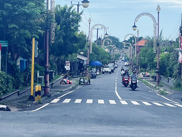峇里島當地著名景點推薦：Campuhan Ridge Walk，適合拍照打卡親子遊。