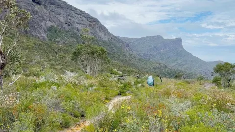 그램피언스 하이킹에서 숨 막힐 듯한 전망 🇦🇺 — traveler post in 호르섬