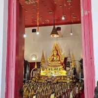 ไหว้พระ ขอพร พระแก้วขาวเพชรน้ำค้างแห่งเมืองอุบล