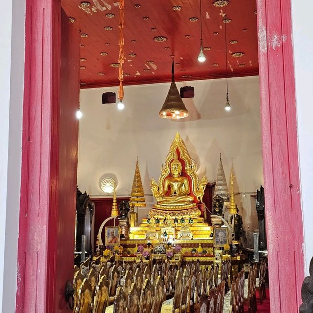 ไหว้พระ ขอพร พระแก้วขาวเพชรน้ำค้างแห่งเมืองอุบล