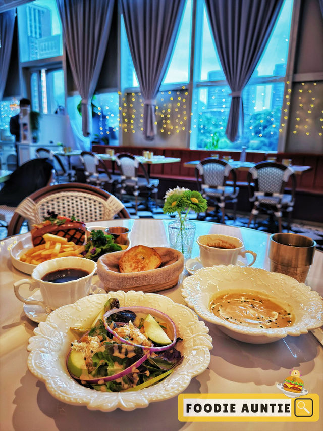 👽 食神大媽《尖沙咀｜有午市套餐供應嘅靚靚西餐廳》