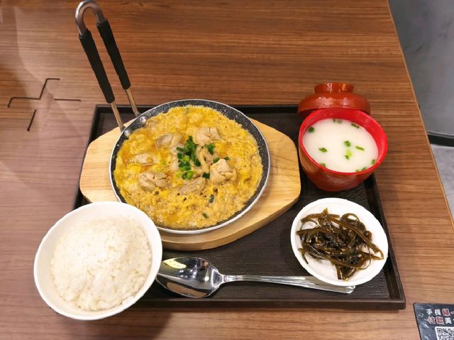 環境非常好的連鎖拉麵店