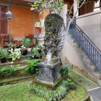 a comfortable budget stay in ubud