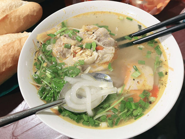 越南🇻🇳會安神秘小吃 在地人才知道的排骨粉