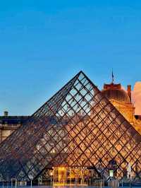 Seine River Banks: Two Distinct Worlds