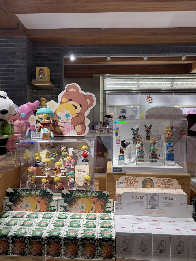 Pop mart ที่สวยที่สุดในเฉิงตู ที่ซอยกว้างซอยแคบ