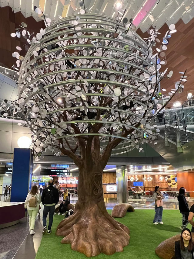 ✈️ 12-Hour Layover at Hamad International Airport: A Mini Adventure in Doha 🌍