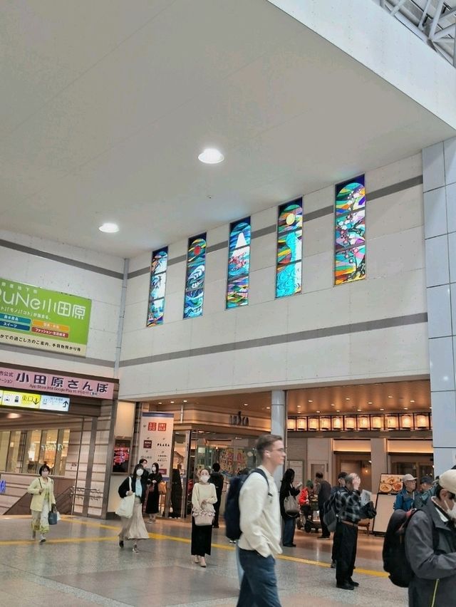【神奈川】大きな提灯のある小田原駅がかっこいい…