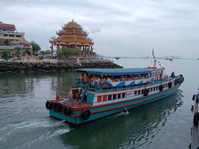 🌊🍜 SI RACHA WEEKEND ESCAPE: Seafood Feasts & Island Adventures! 